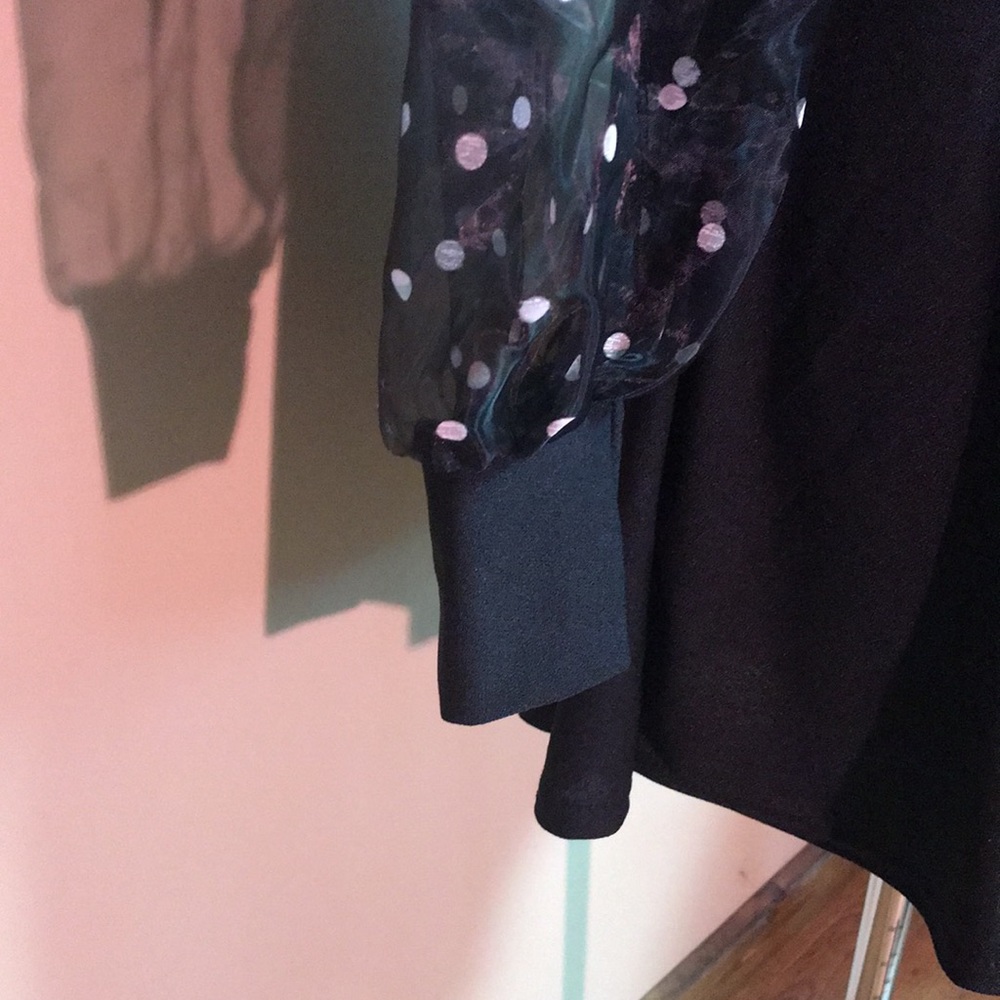 BooHoo Tall Polka Dot Organza Sleeve Romper - Picture 4 of 8